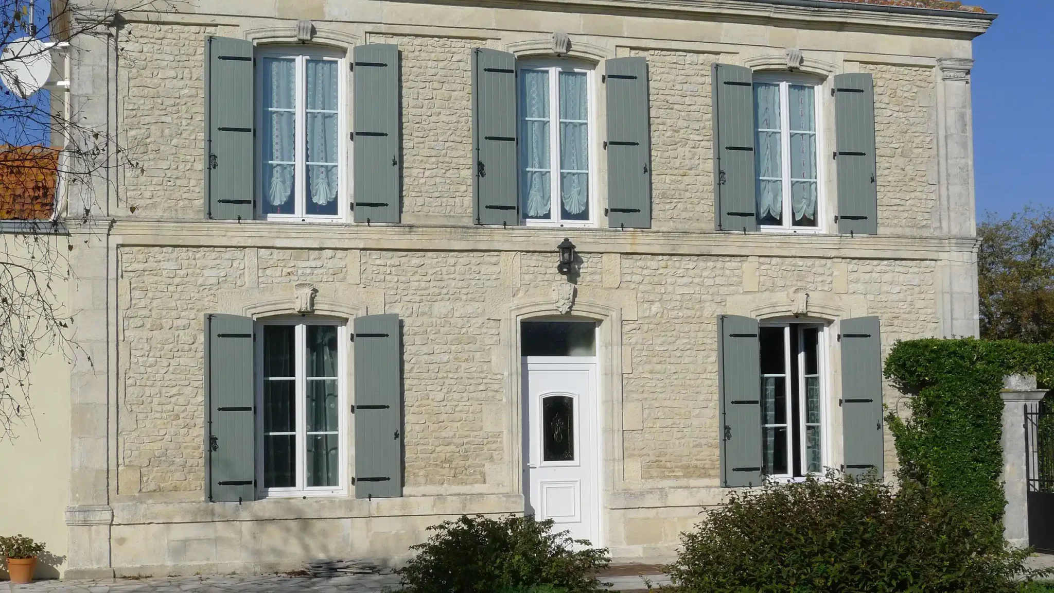 volet-battant-pvc-Poseidon-HD5